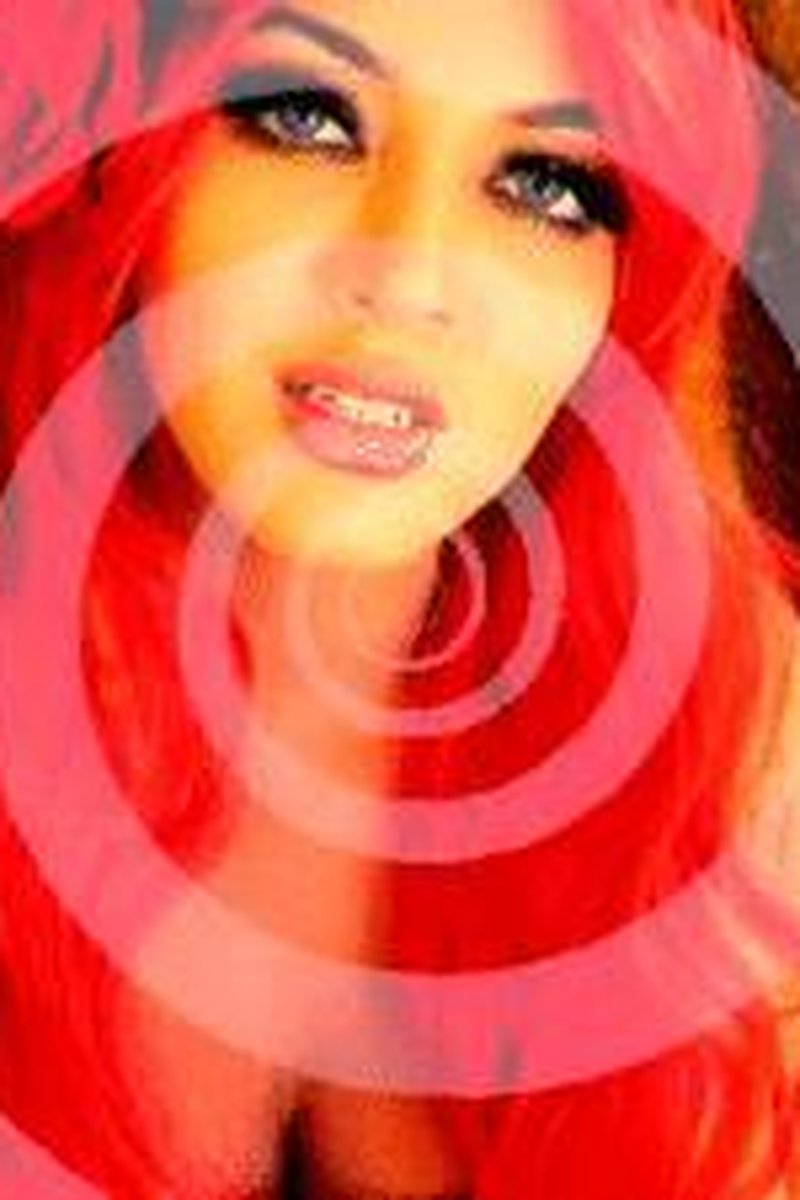 Surrender- Mesmerization - Screenshot 1 of 4 - Body Worship