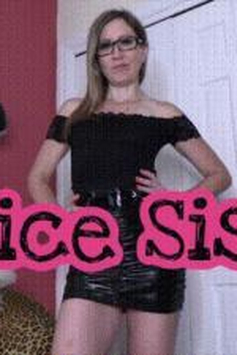 Office Sissy - Screenshot 1 of 4 - Domination