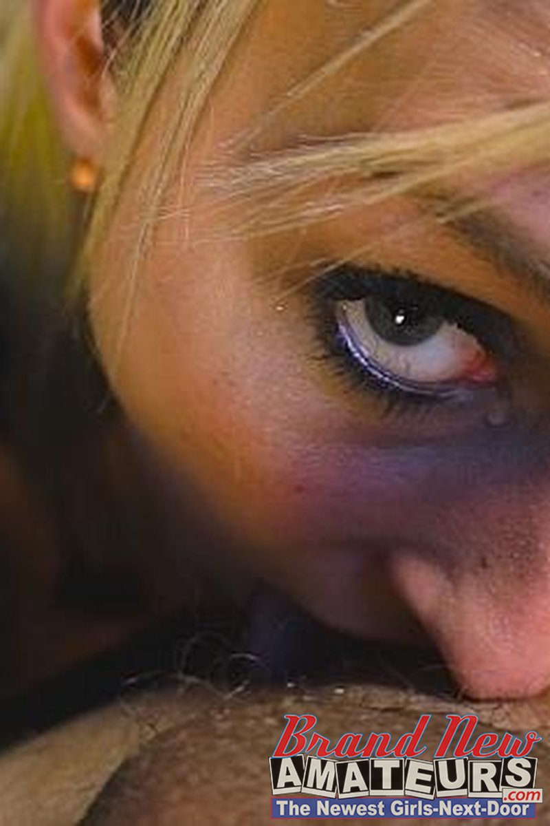 Addison Is Back! - Screenshot 1 of 4 - Blond Hair