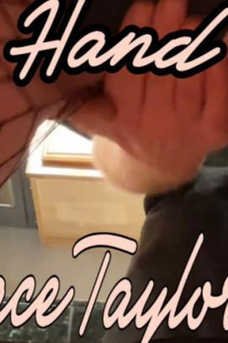 A Hand Up - Screenshot 1 of 4 - Fishnet