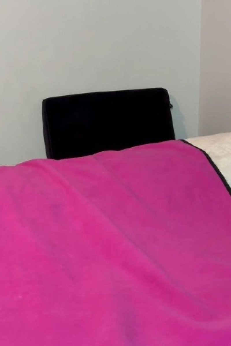 Queefing For You - Screenshot 1 of 4 - Masturbation
