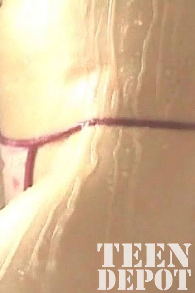 Vicky - Screenshot 1 of 4 - Teen (18-22)