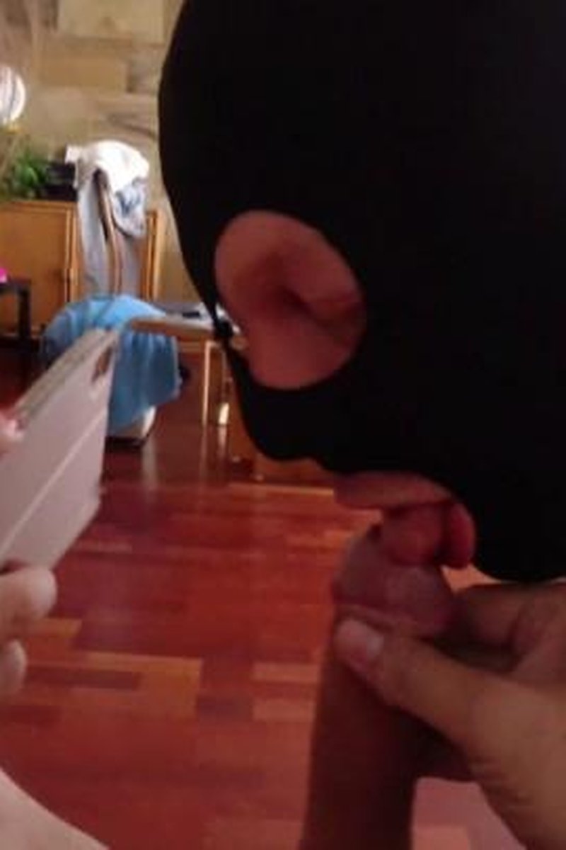 Bi Slave Cuckold - Screenshot 1 of 4 - Anal