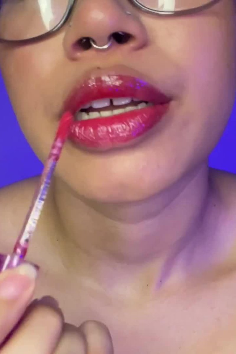 Glitter Lipgloss - Screenshot 1 of 4 - Beautiful