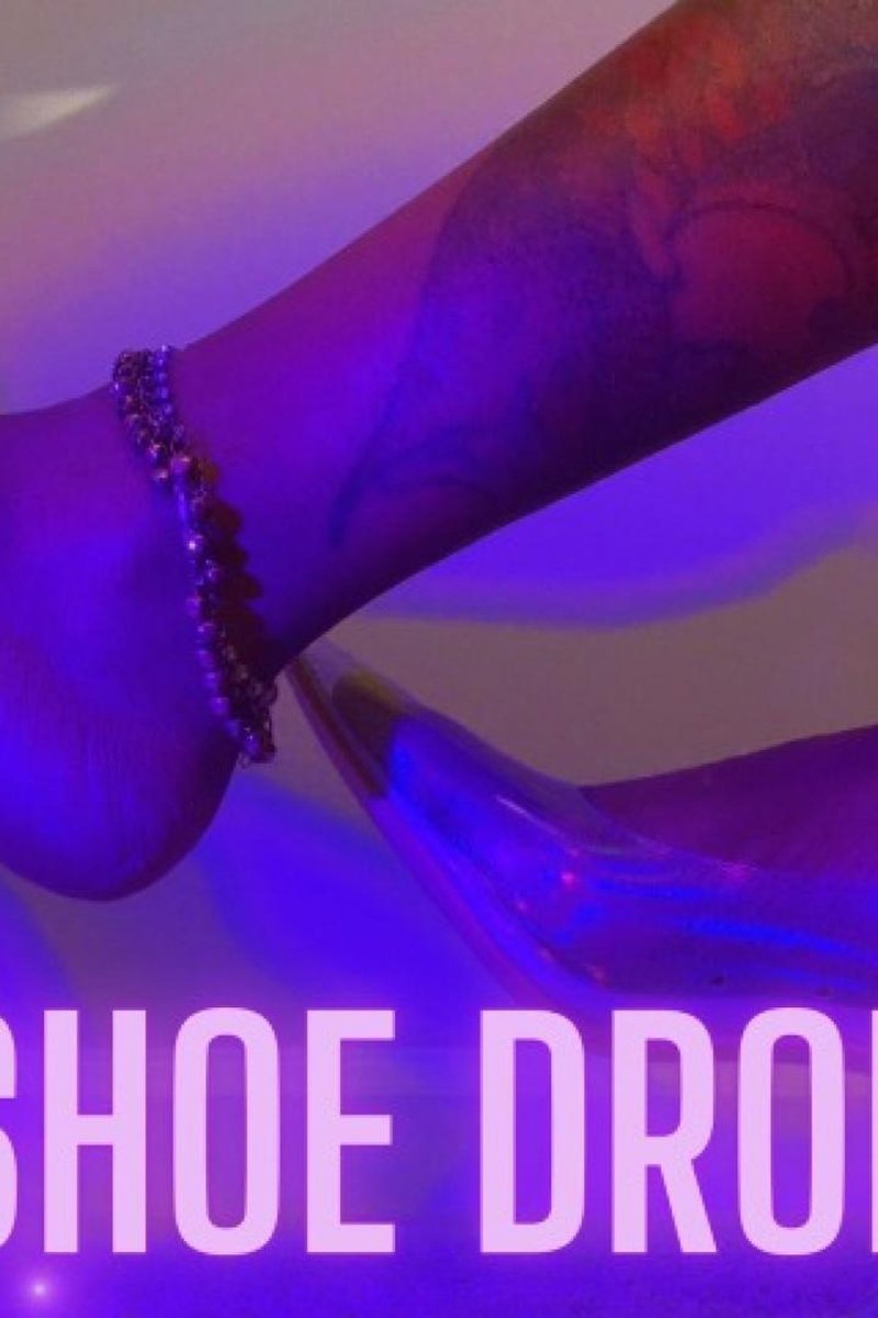 Shoe Drop - Screenshot 1 of 4 - Foot Fetish