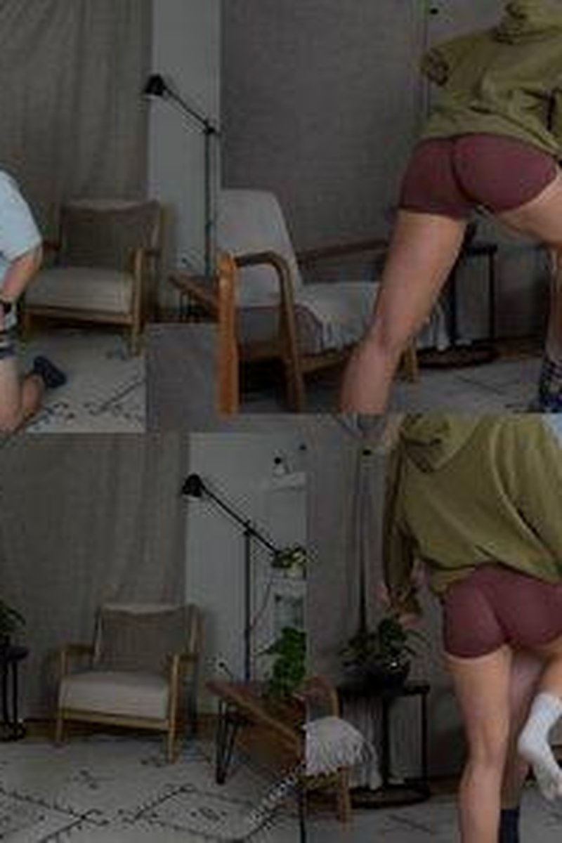 Moody Sofia Busts - Screenshot 1 of 4 - Ball Squeezing