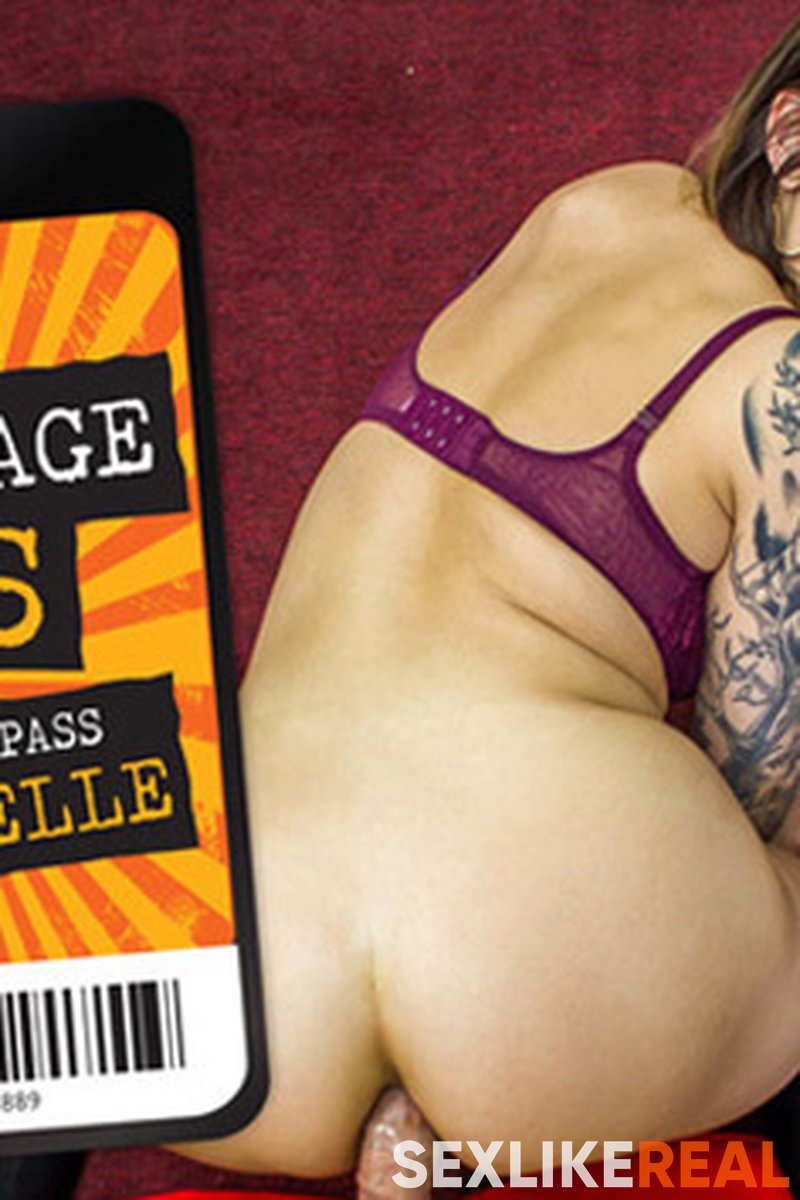 Backstage Ass - Screenshot 1 of 4 - 3D Available