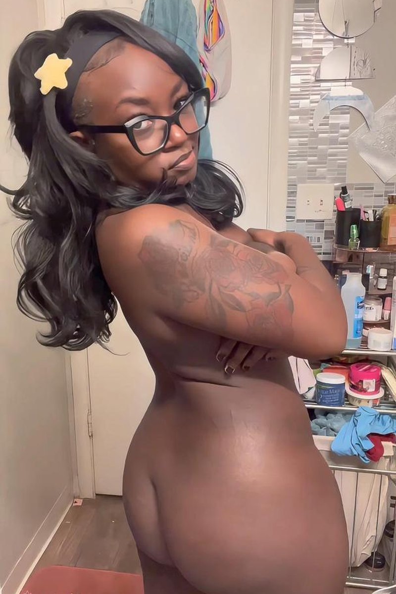 Ass Clapping Tease - Screenshot 1 of 4 - Ass Fetish