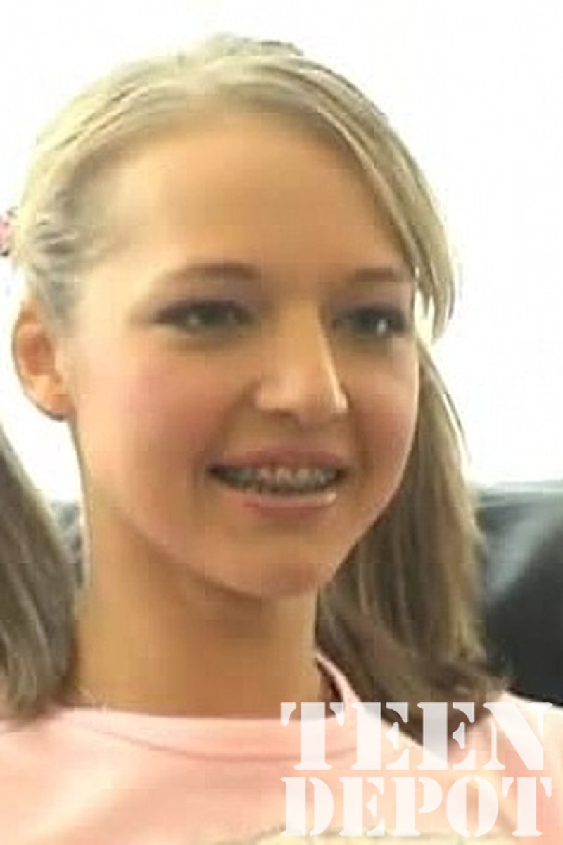 Vicky - Screenshot 1 of 4 - Teen (18-22)