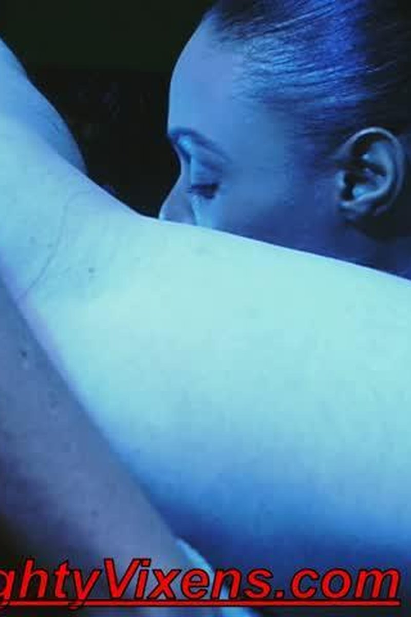 Bella Star Sucks & Fucks Me Good - Screenshot 1 of 4 - Adult Theater