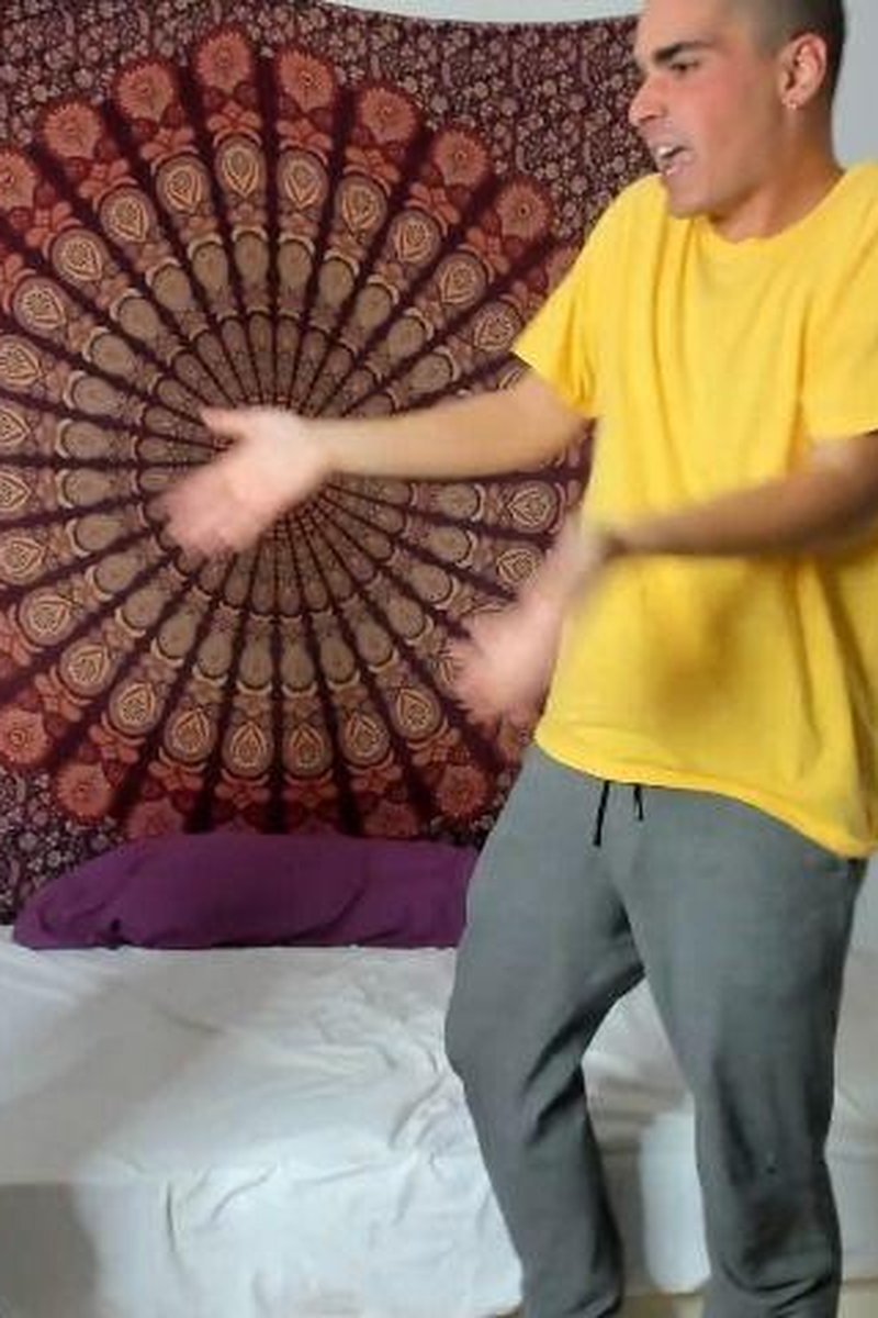 Step-Sister Fuck Step Bro After Seducing Him - Screenshot 1 of 4 - Roleplay