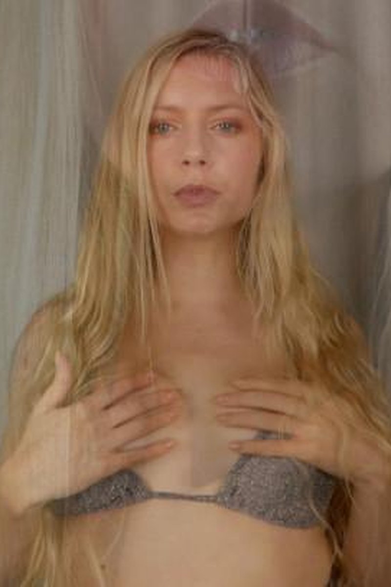 The Cum Trigger - Screenshot 1 of 4 - Cum Eating