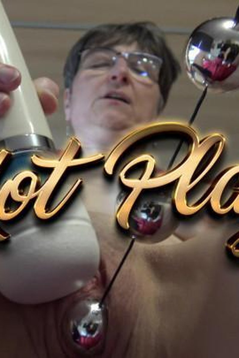 Hot Play - Screenshot 1 of 4 - Close Up