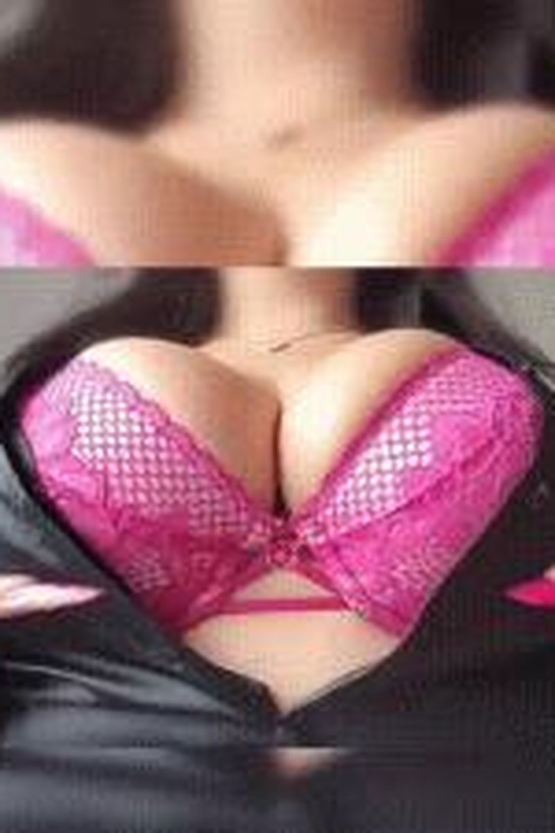 Cleavage Compilation #3 - Screenshot 1 of 4 - Big Tits