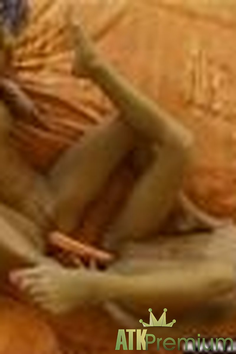 Sofie Moone - Lesbian - Screenshot 1 of 4 - Nikolett Nik029