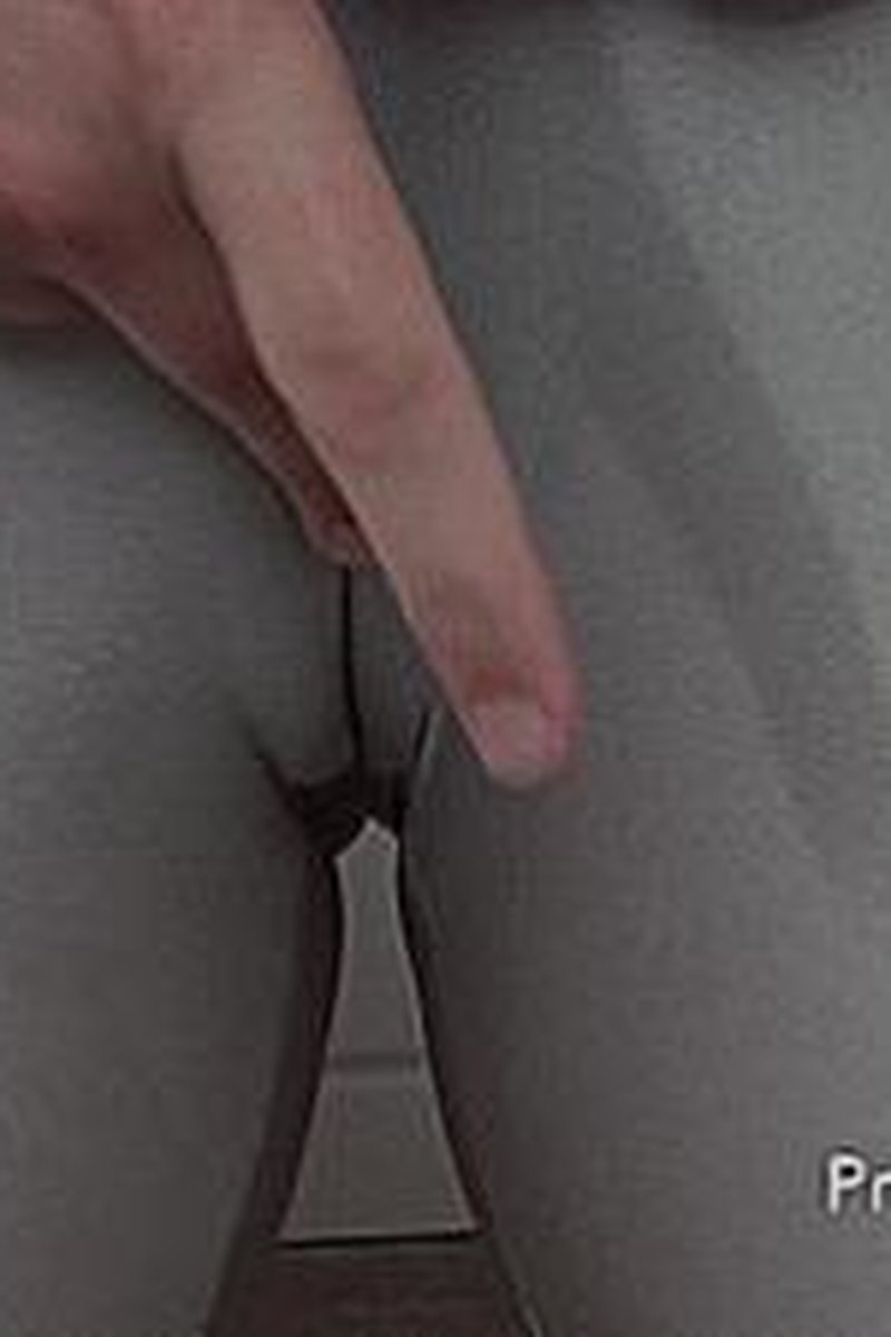 Camel Toe Craving - Screenshot 1 of 4 - Camel Toe