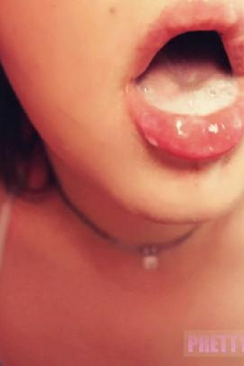I Want To Swallow Your Cum - Screenshot 1 of 4 - Big Tits