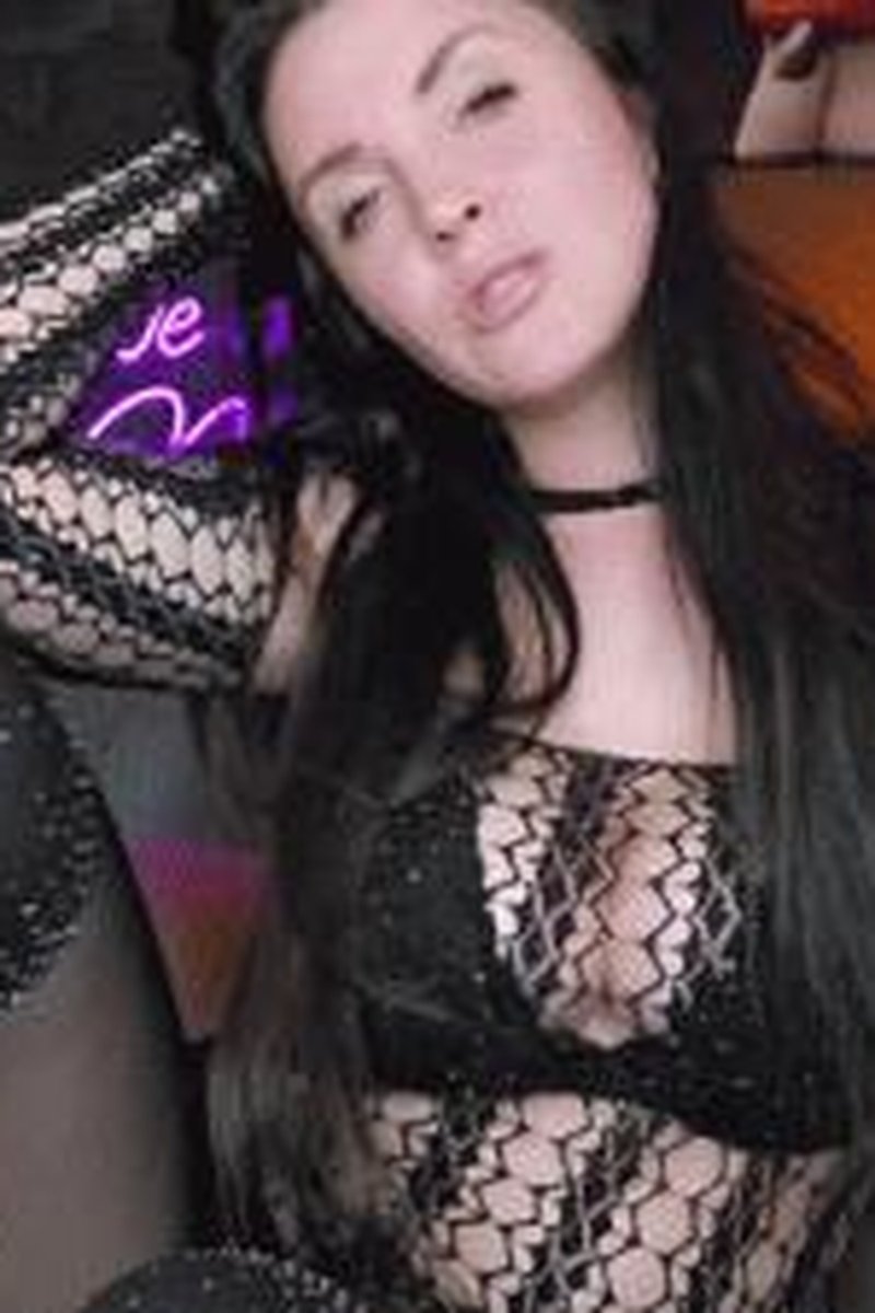 Highlevel * - Screenshot 1 of 4 - Ass Worship