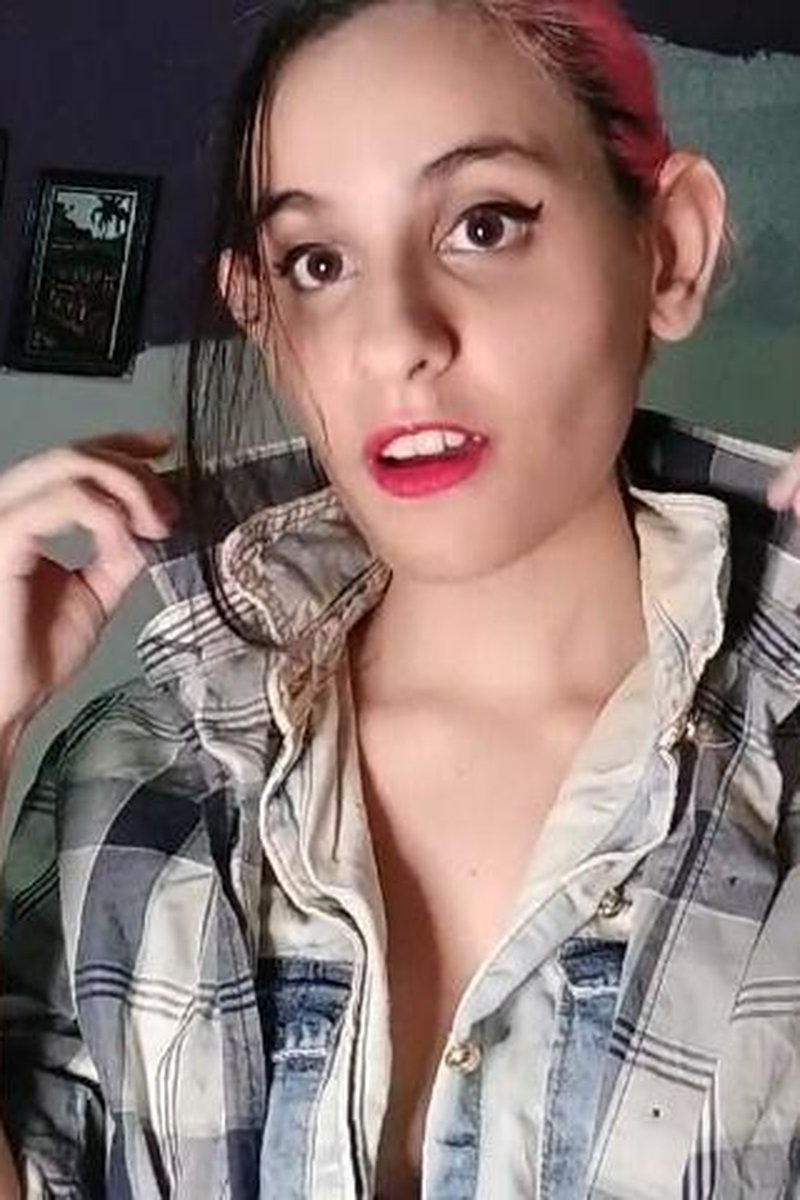 Collar Play - Screenshot 1 of 4 - Body Worship