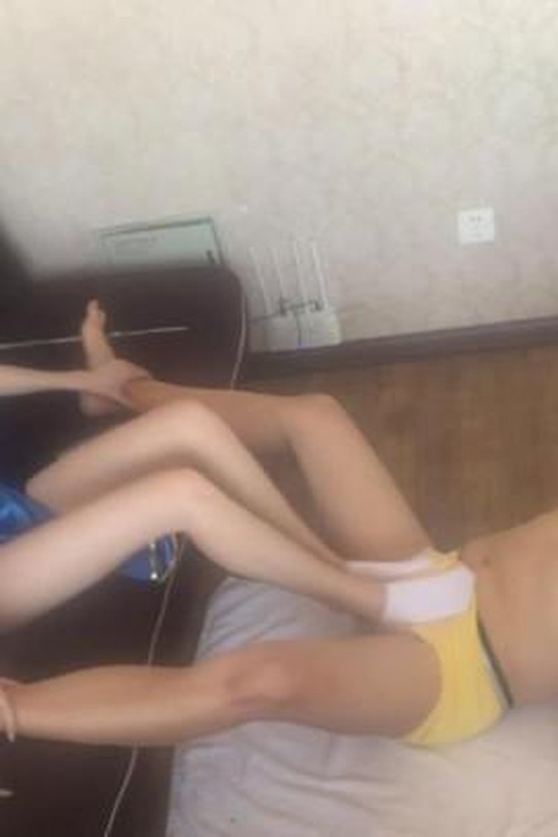 Chun-Li Cosplay Trampling & Kicking - Screenshot 1 of 4 - Cosplay