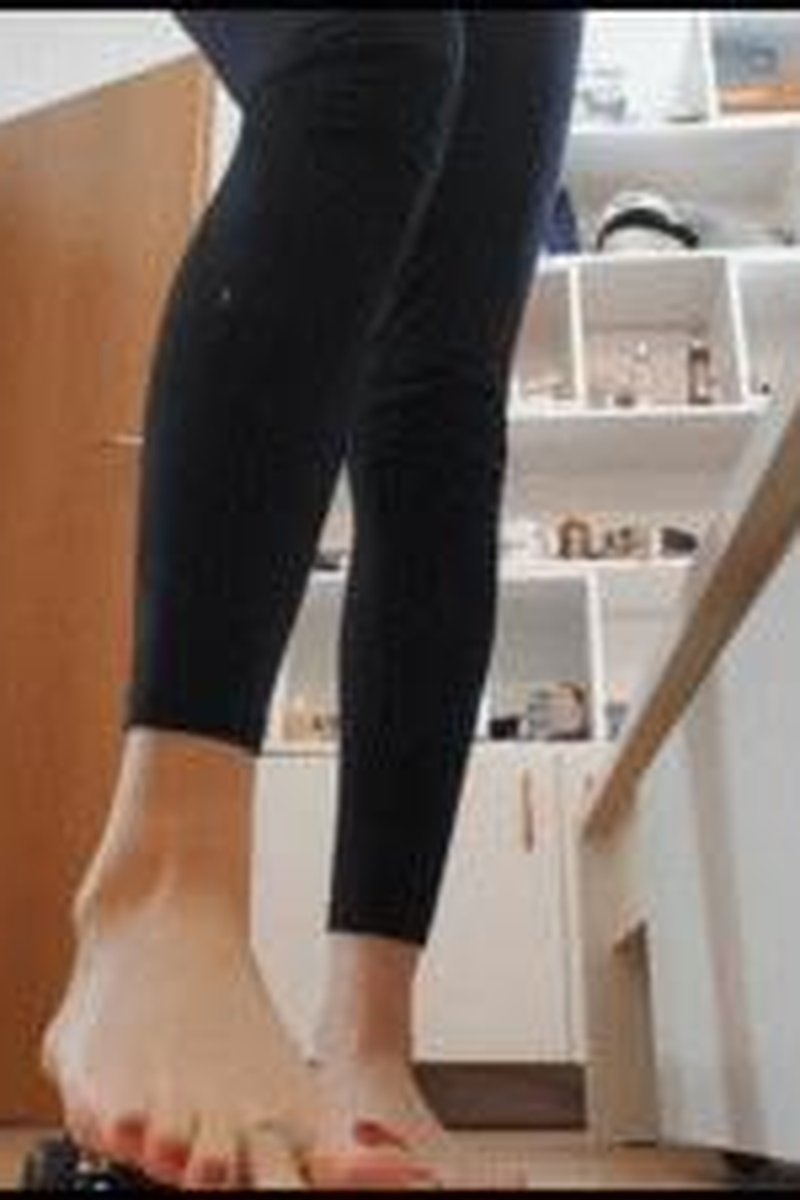 Barefoot Trampling - Screenshot 1 of 4 - Dance Trample