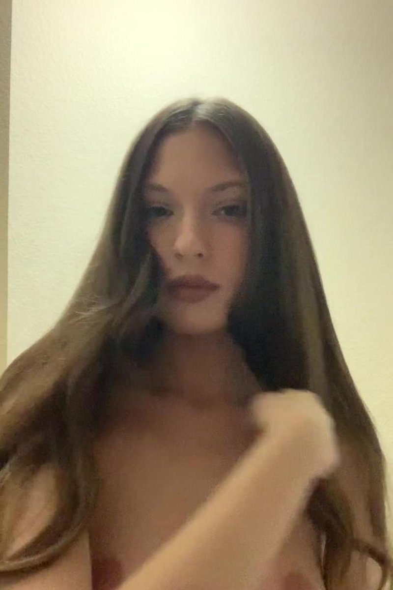 Boobs - Screenshot 1 of 4 - Anna Blossom