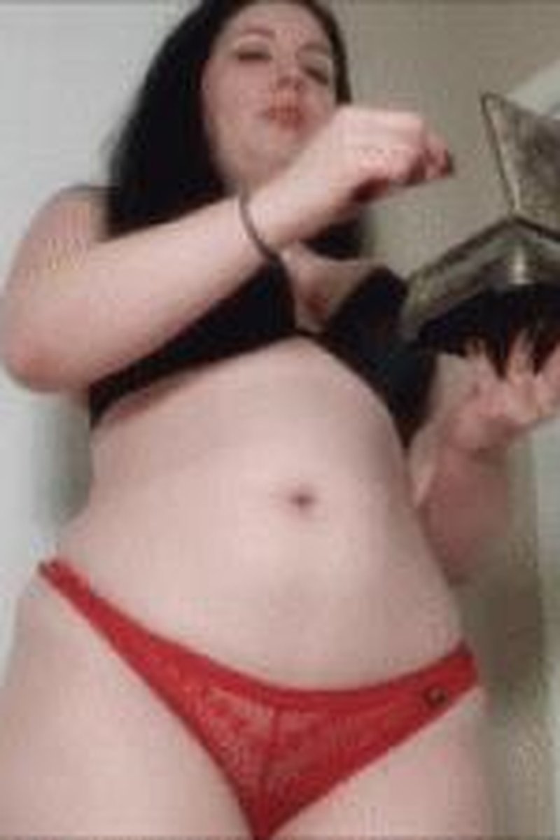 Tiny Butt Slave - Screenshot 1 of 4 - Ass Fetish
