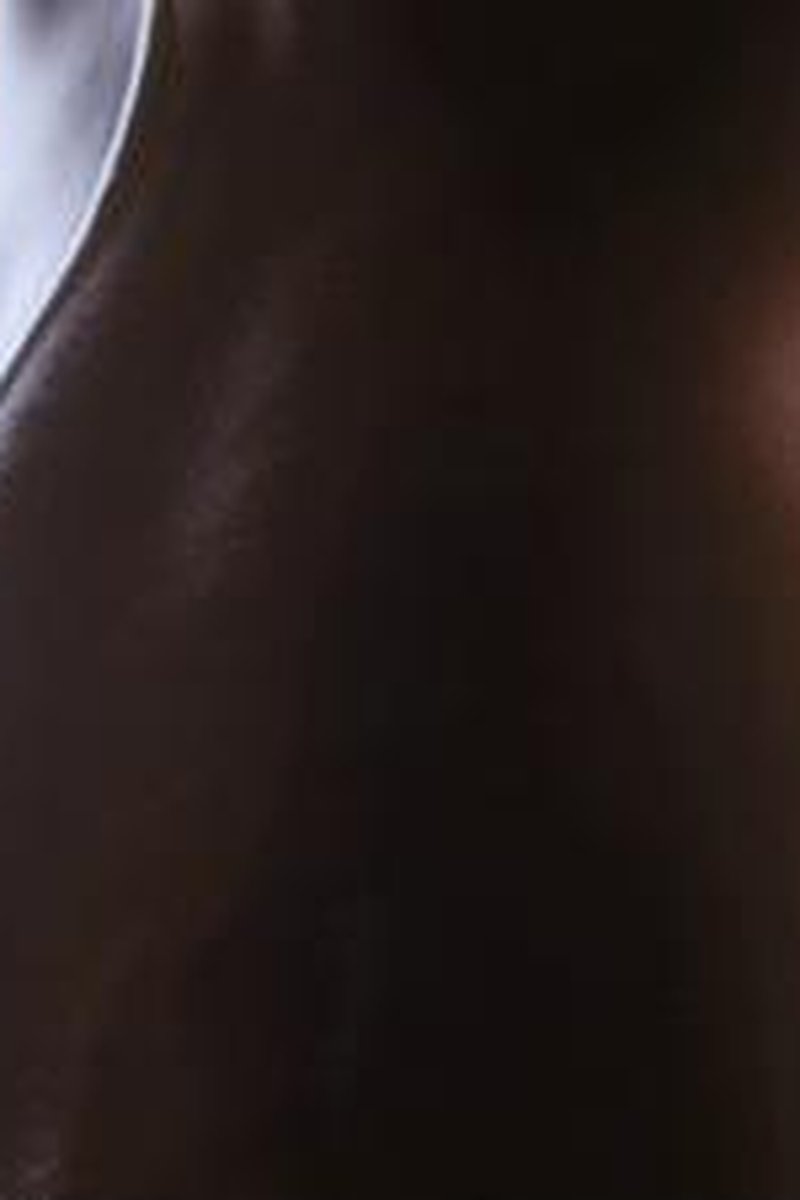 Oil Tease - Screenshot 1 of 4 - Erotica