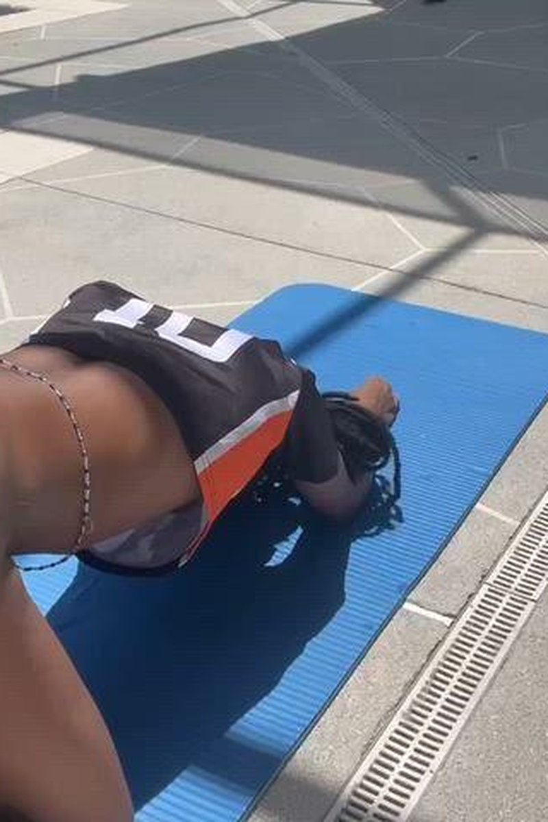 Poolside Ebony Workout Bang - Screenshot 1 of 4 - Faeandcheta