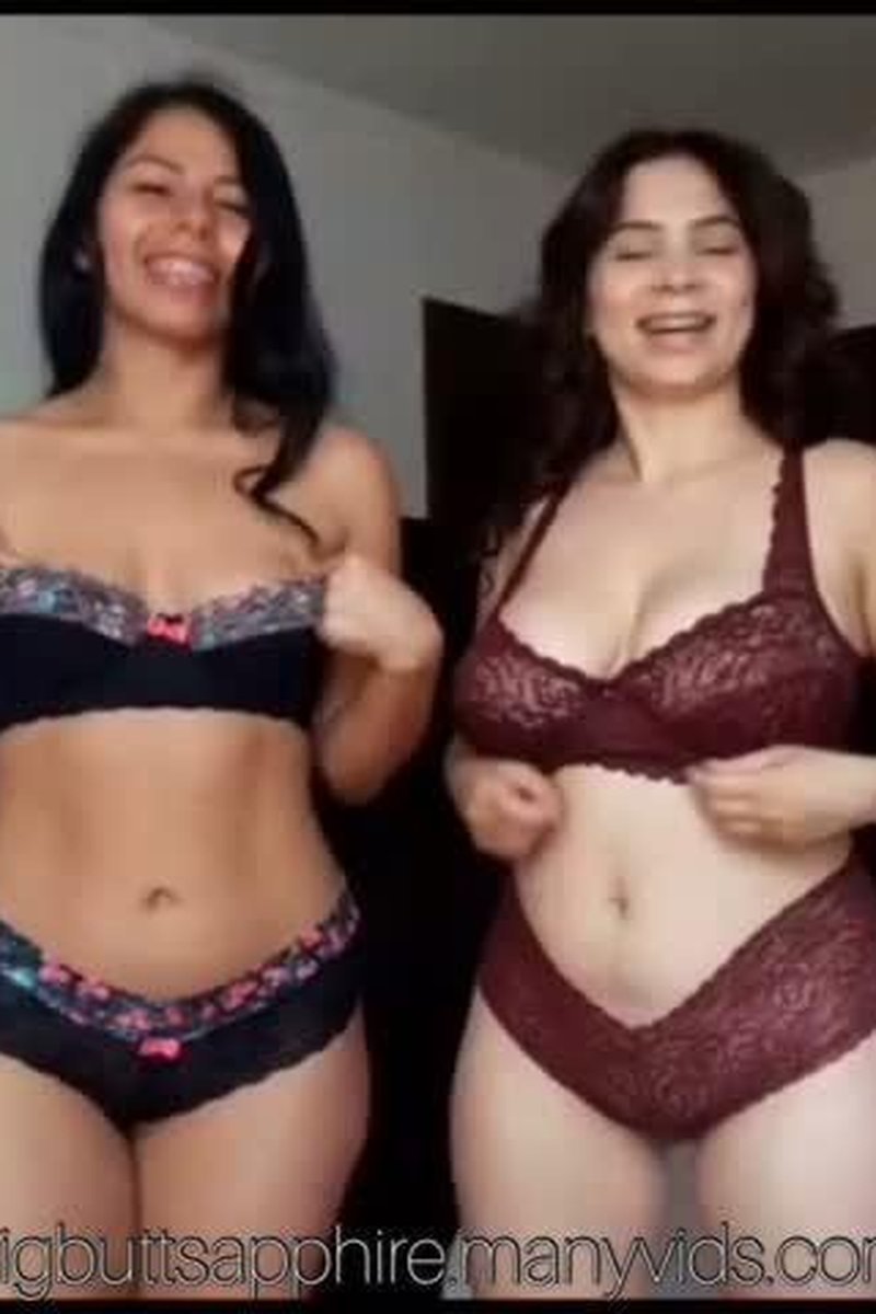 Exchanging Bras - Screenshot 1 of 4 - Big Ass