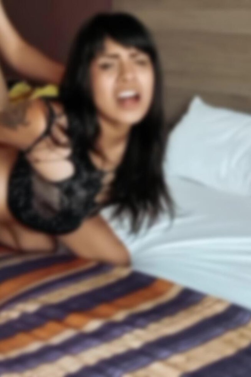 Intenso Sexo Anal Con Principiante - Screenshot 1 of 4 - Amateur