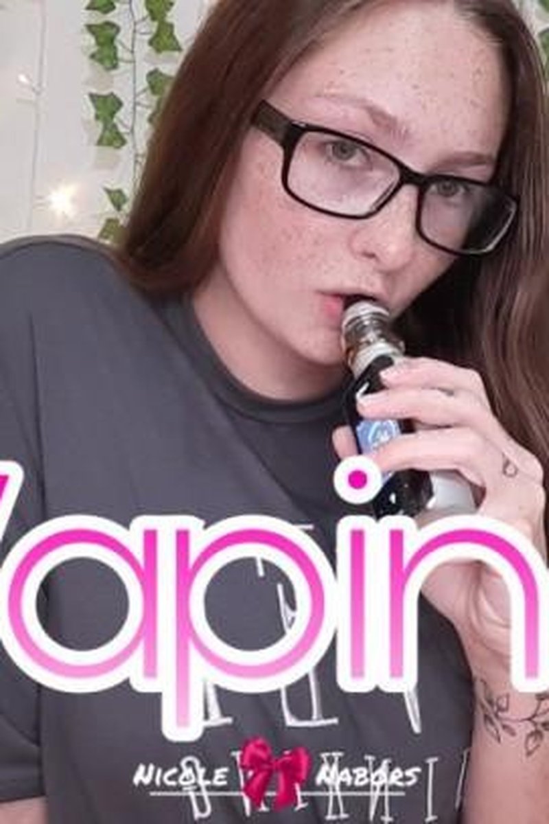 Vaping - Screenshot 1 of 4 - Fetish