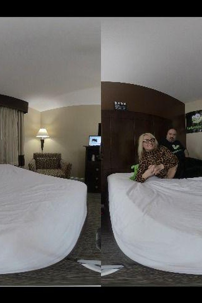 VR 3D 1 Min Preview Ivy's Mini Gb Part 1 - Screenshot 1 of 4 - Behind The Scenes
