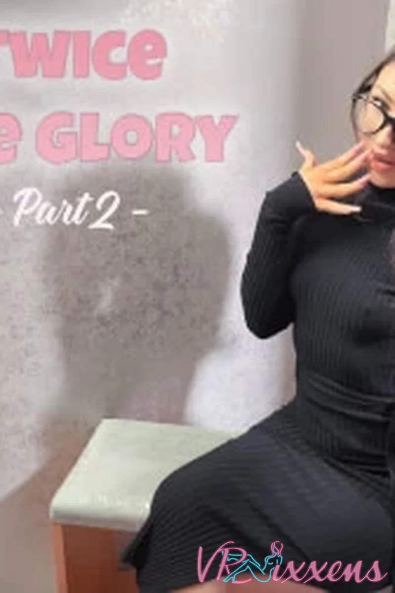 Twice the Glory - Part 2 - Screenshot 1 of 4 - Blowjob