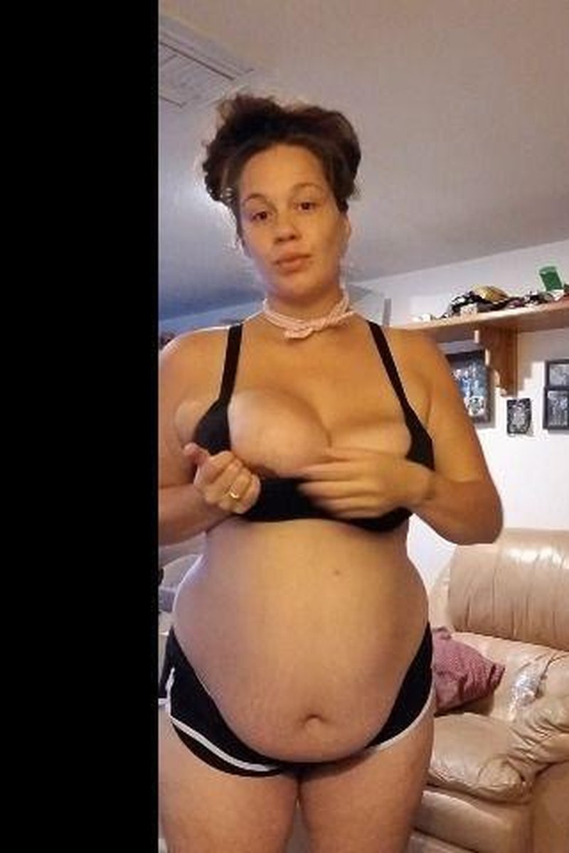 Pregnant Teasing - Screenshot 1 of 4 - Big Tits