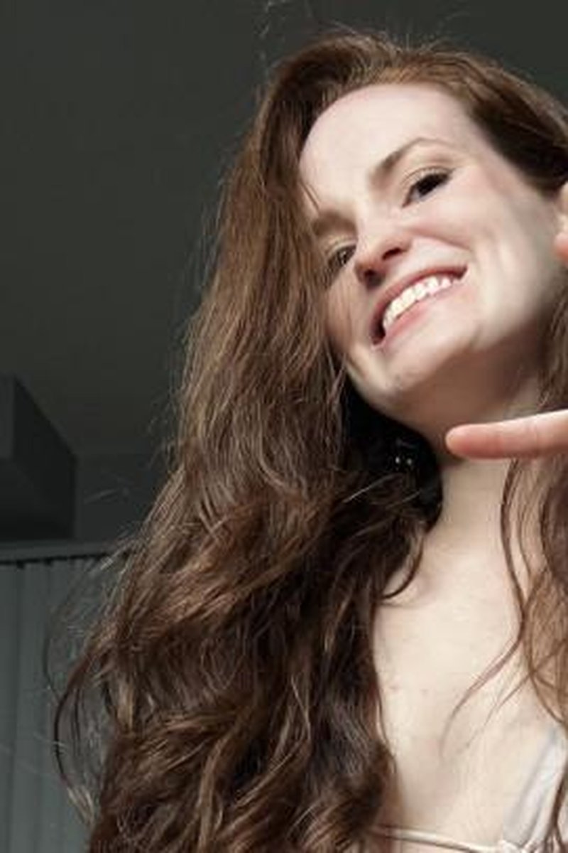 Clit Magic - Screenshot 1 of 4 - Babes