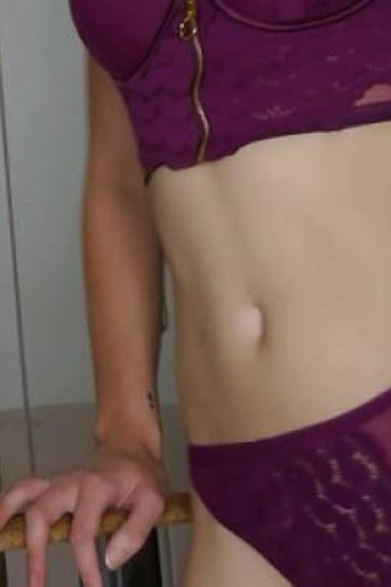 Tease JOI - Screenshot 1 of 4 - Babes