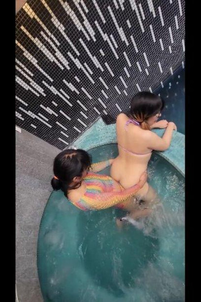 TP-manyvidscrystalphoenixts-my-sissy-friend-fucks-me-in-the-jacuzzi