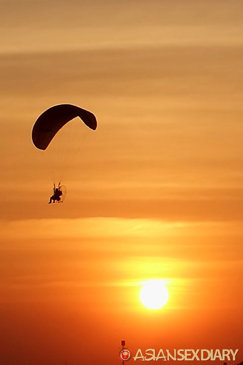 Flying Men - Screenshot 1 of 4 - Laos