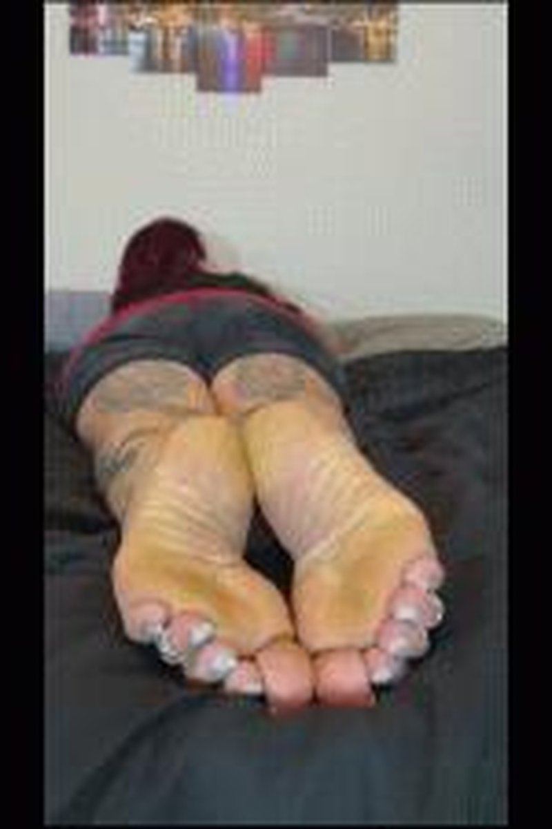 Footplay Interview - Screenshot 1 of 4 - BBW