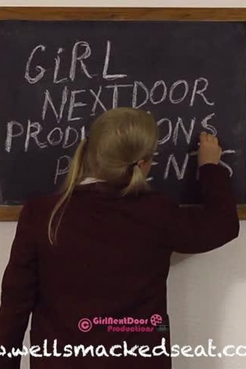 Five Words 2 - Screenshot 1 of 4 - Schoolgirl