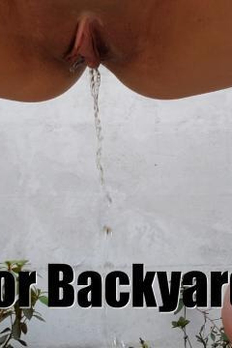 Outdoor Backyard Pee - Screenshot 1 of 4 - Belly Fetish