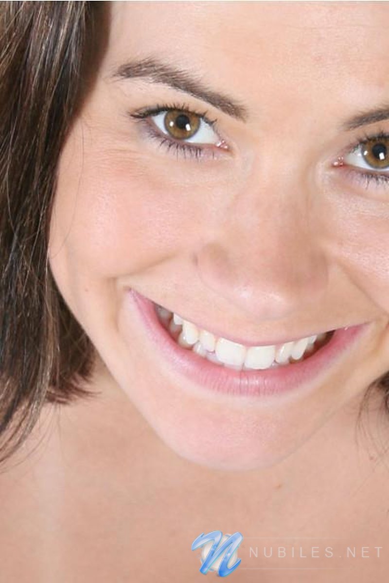 Pool - Screenshot 1 of 4 - Brown Hair