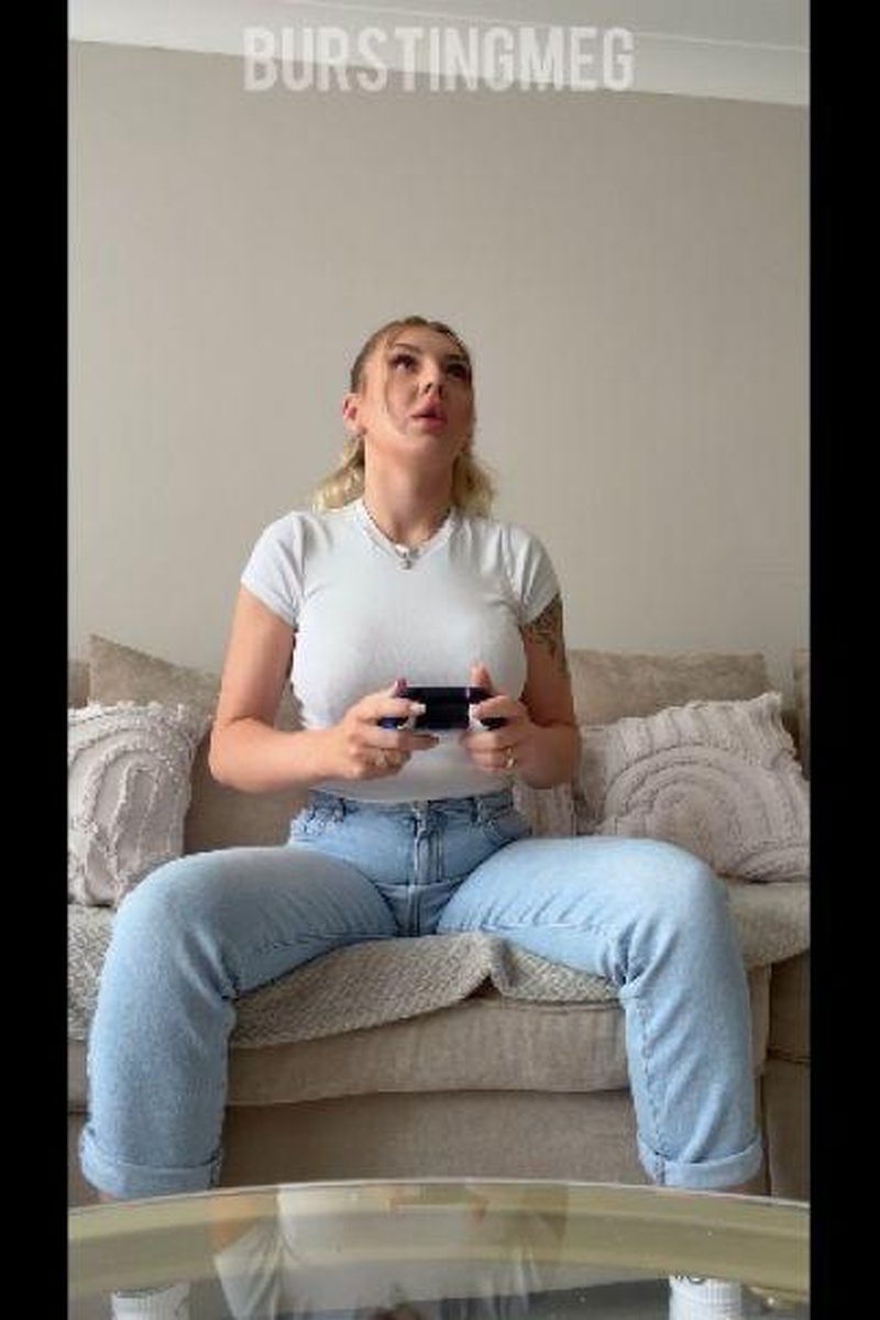 Priority To Gaming - Screenshot 1 of 4 - Golden Shower