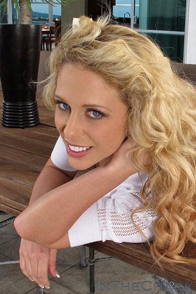 682 Cherie Deville - Screenshot 1 of 4 - Cherie De Ville