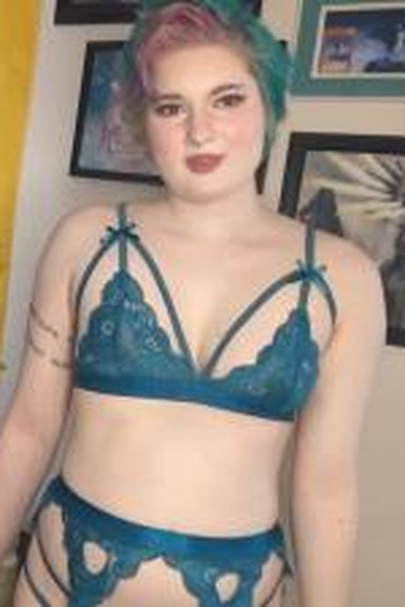 Sissification Mesmerization - Screenshot 1 of 4 - Captive