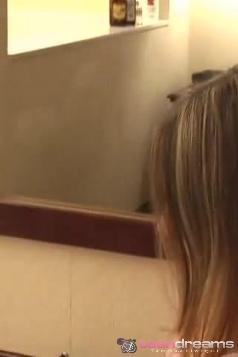 Kitty - Screenshot 1 of 4 - Teen (18-22)