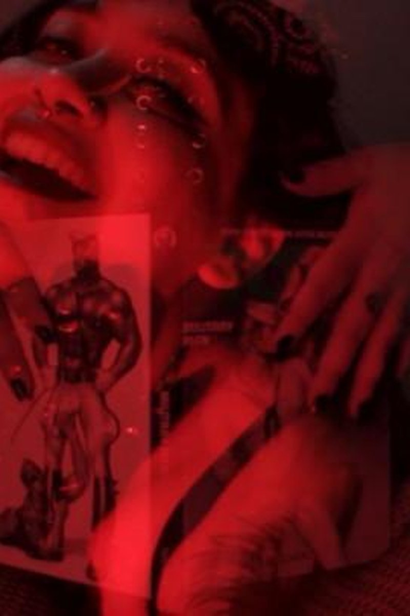 Red Light - Screenshot 1 of 4 - Dancer