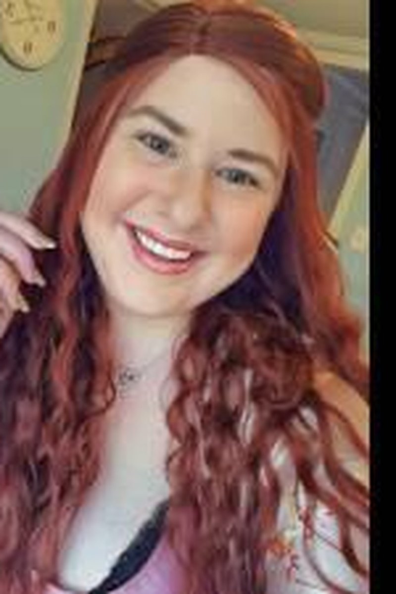 Redhead Valentine - Screenshot 1 of 4 - BBW