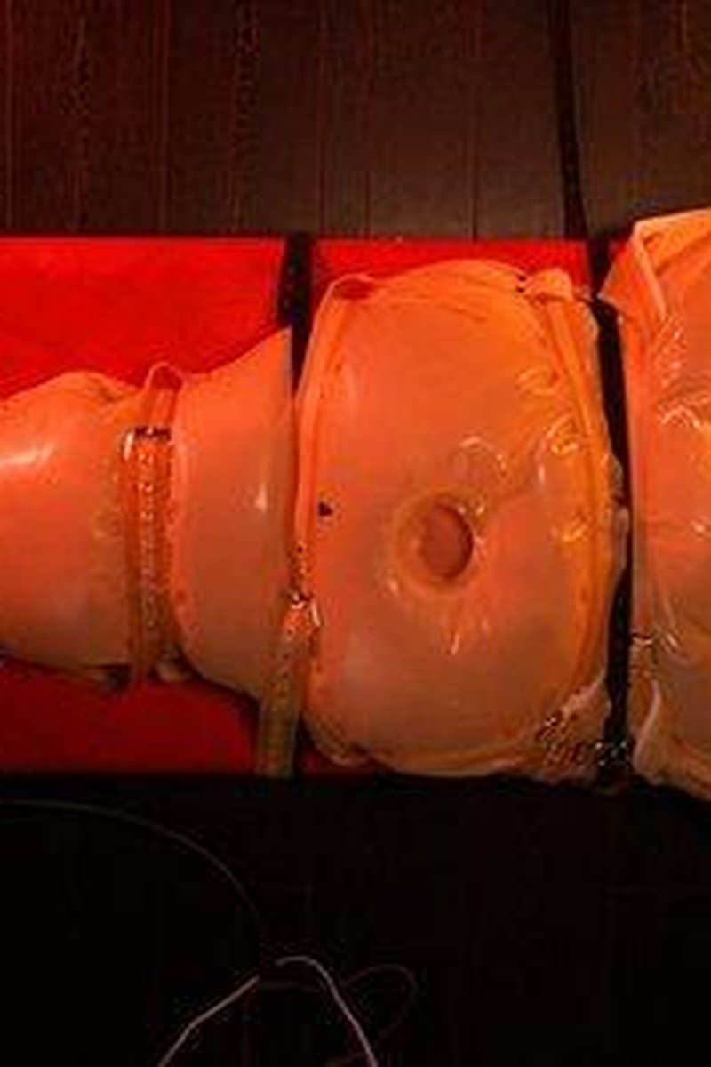 Lilmizzunique In Inflatable Latex Sack - Screenshot 1 of 4 - BDSM